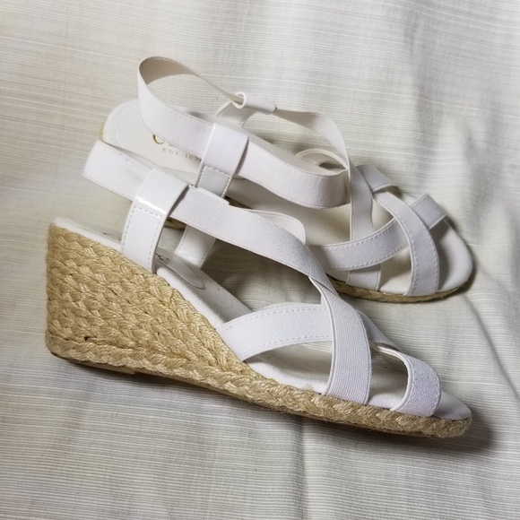 elastic strap espadrille
